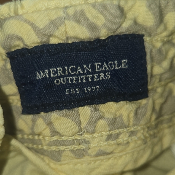 American Eagle Outfitters Light Yellow Women's Short Shorts - Picture 5 of 5